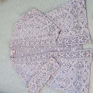 Chico's gray/cream nordic print longer cardigan. All cotton. Size 1. Fits 4-6.